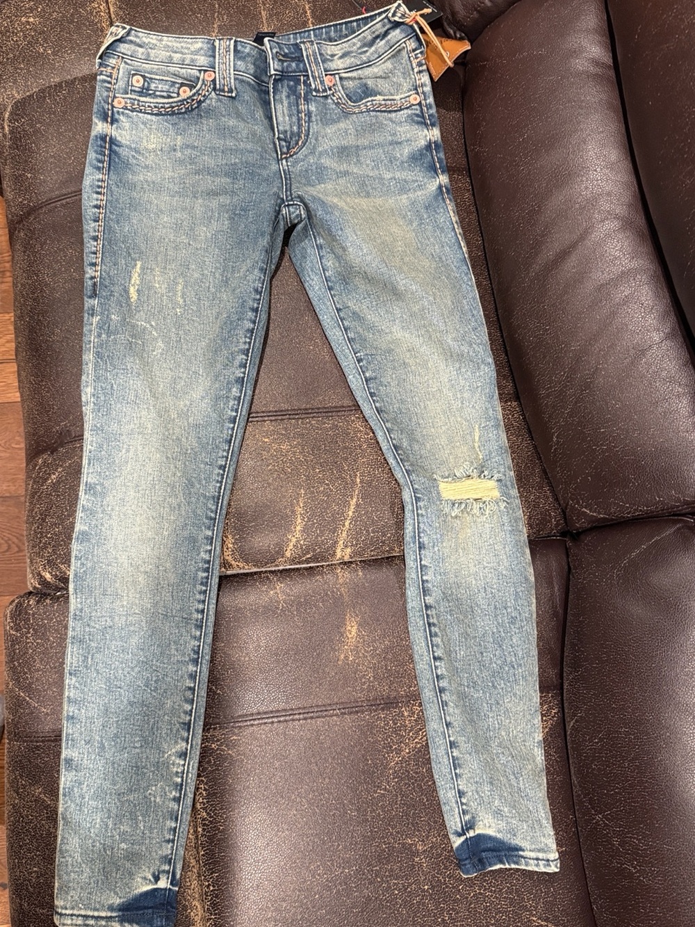 Classic Light Wash Women’s Skinny Jeans - Light Blue